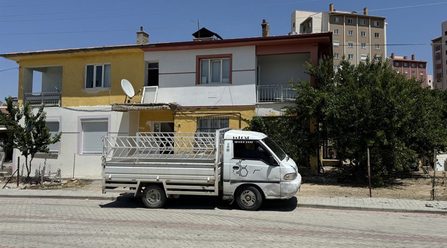 Karaman’da evin bahçesinde dehşet! 3 yaşındaki çocuk ağır yaralandı